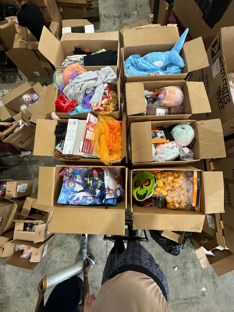 Load image into Gallery viewer, #10 - Halloween Mix Decoration
