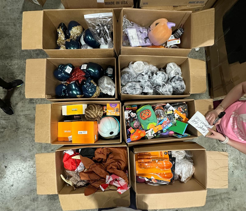 Load image into Gallery viewer, #887 - Halloween Mix Decoration
