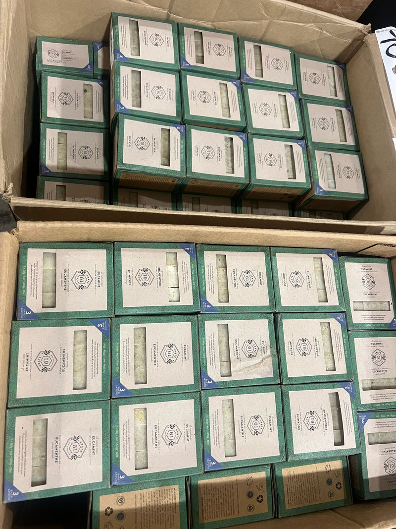 Load image into Gallery viewer, Handmade Vegan Soap
