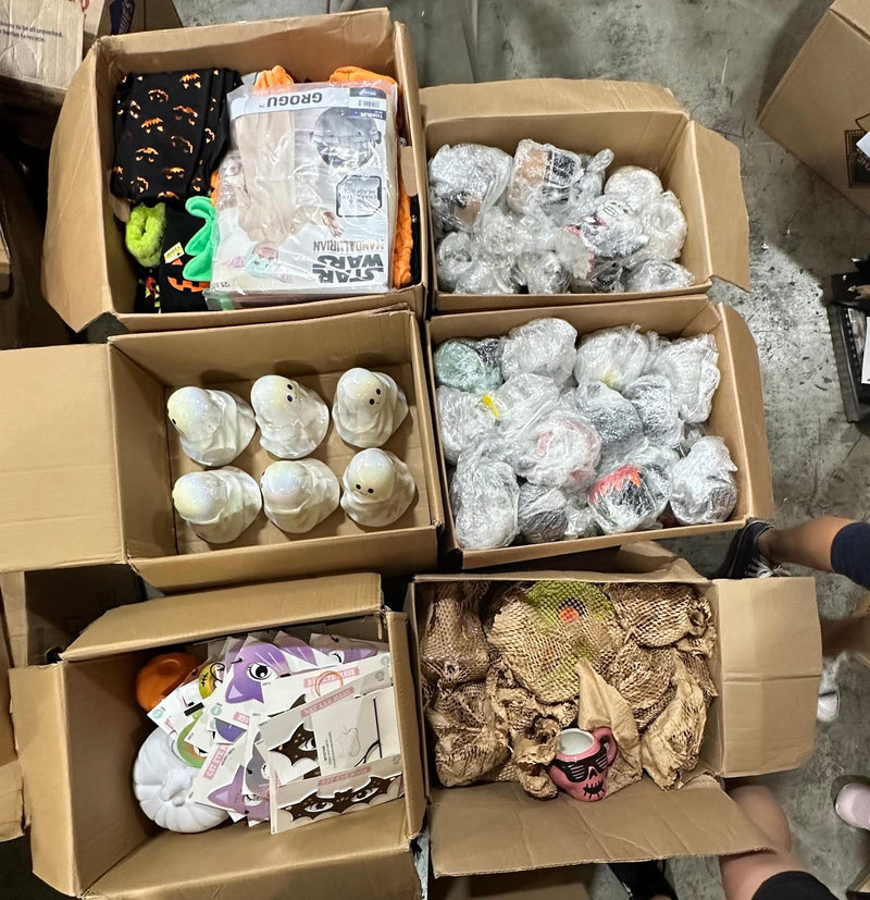 Load image into Gallery viewer, #8 - Halloween Mix Decoration
