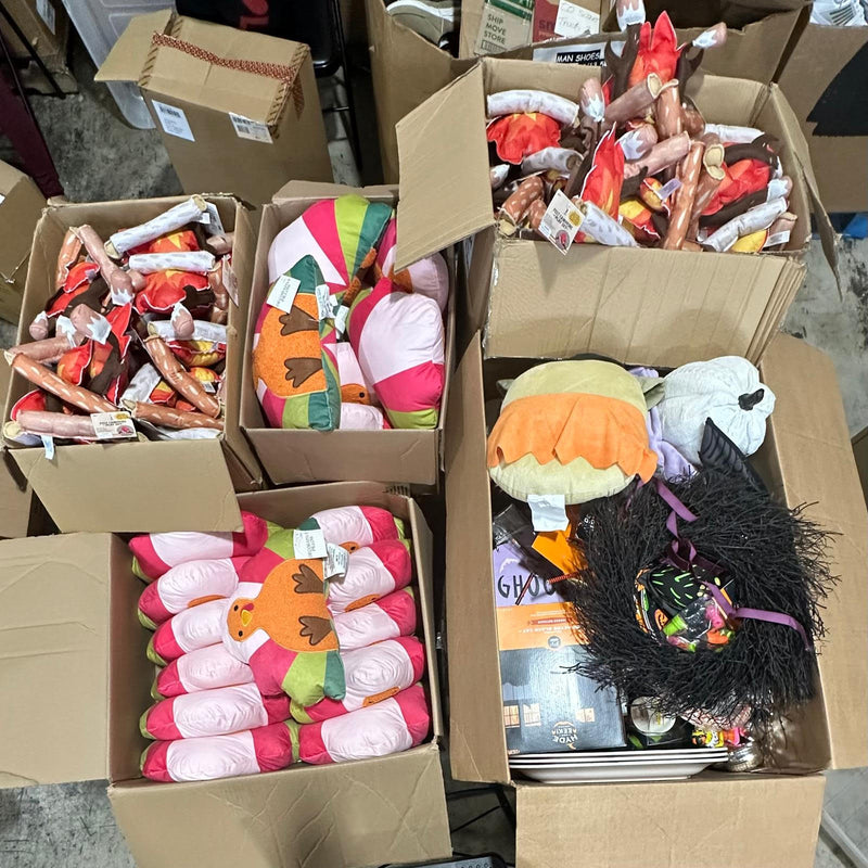 Load image into Gallery viewer, #8 - Halloween Mix Decoration
