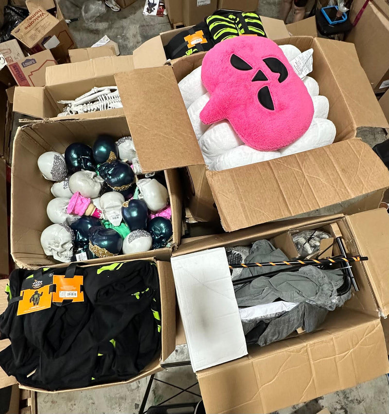 Load image into Gallery viewer, #8 - Halloween Mix Decoration
